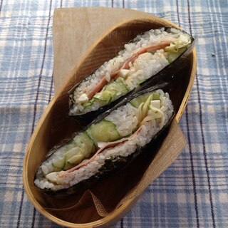 おにぎらず♪ポテトサラダdeご飯サンドイッチ♪